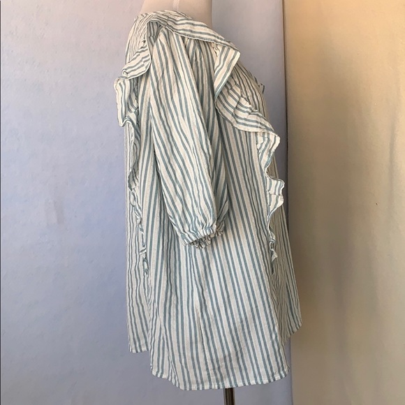 Striped Ruffle Blouse - Picture 4 of 11